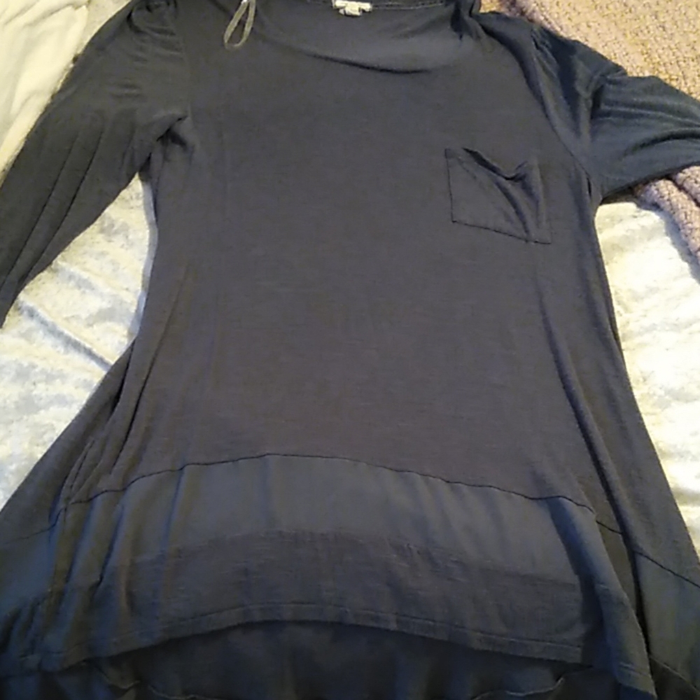 Eyeshadow long shirt